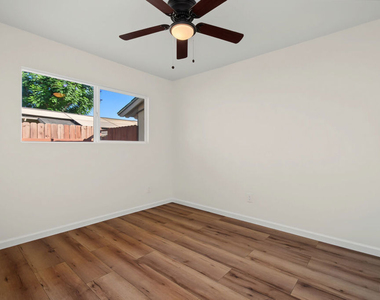 11508 Fenton Avenue - Photo Thumbnail 13