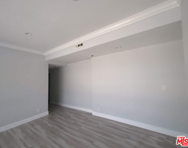 1844 Thayer Avenue - Photo Thumbnail 14