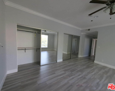 1844 Thayer Avenue - Photo Thumbnail 26