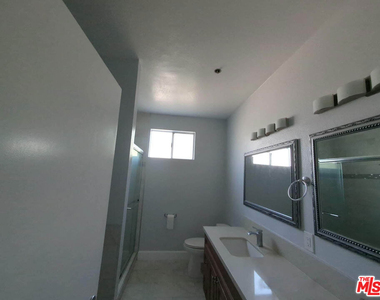 1844 Thayer Avenue - Photo Thumbnail 21