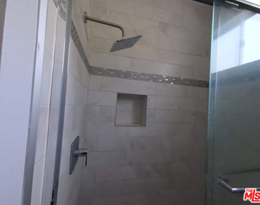 1844 Thayer Avenue - Photo Thumbnail 24