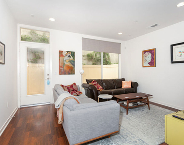 2924 Rowena Avenue - Photo Thumbnail 1