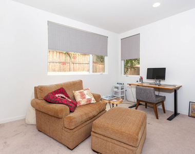 2924 Rowena Avenue - Photo Thumbnail 11