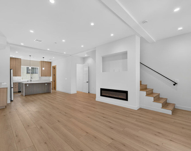 2420 N Council Street - Photo Thumbnail 3