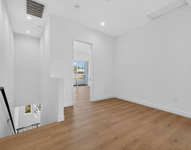 2420 N Council Street - Photo Thumbnail 11