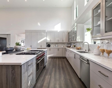 1839 Pandora Avenue - Photo Thumbnail 19