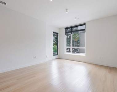 10601 Washington Boulevard - Photo Thumbnail 4