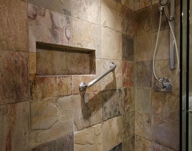 1131 Alta Loma Road - Photo Thumbnail 19