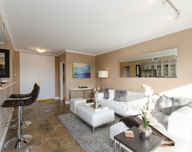 1131 Alta Loma Road - Photo Thumbnail 5