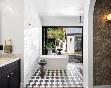 1914 Laurel Canyon Blvd - Photo Thumbnail 35