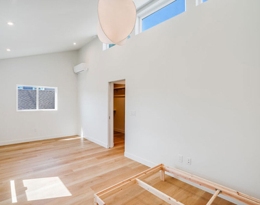 1780 Midvale Avenue - Photo Thumbnail 13