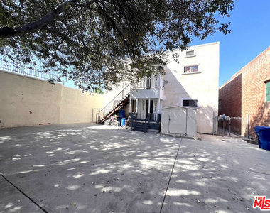 156 W 32nd Street - Photo Thumbnail 15
