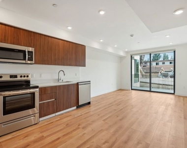 1126 N Cornwell Street - Photo Thumbnail 3