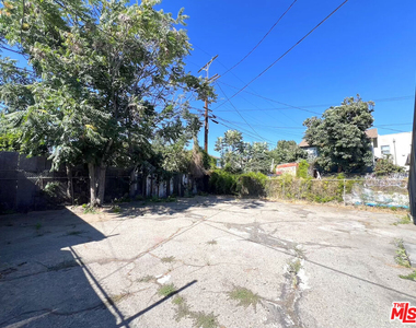 345 W 45th Street - Photo Thumbnail 10