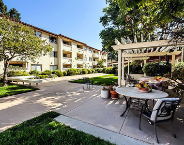 501 Palisades Drive - Photo Thumbnail 2