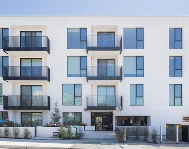 1126 N Cornwell Street - Photo Thumbnail 11