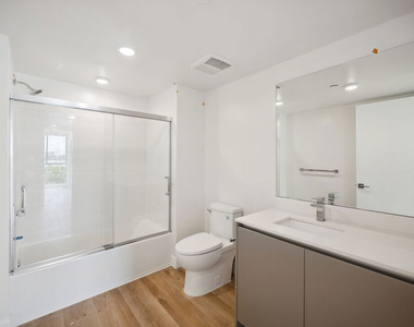 1126 N Cornwell Street - Photo Thumbnail 8