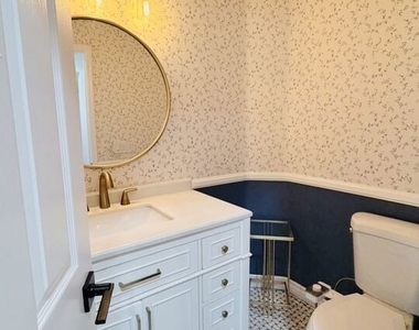 25506 Burns Place - Photo Thumbnail 21