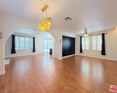 25506 Burns Place - Photo Thumbnail 2