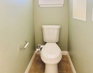 25506 Burns Place - Photo Thumbnail 15