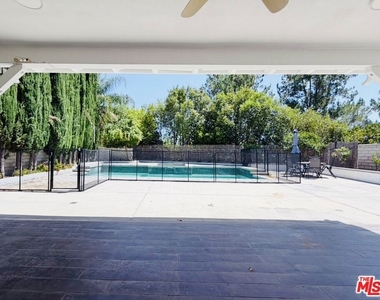 25506 Burns Place - Photo Thumbnail 28