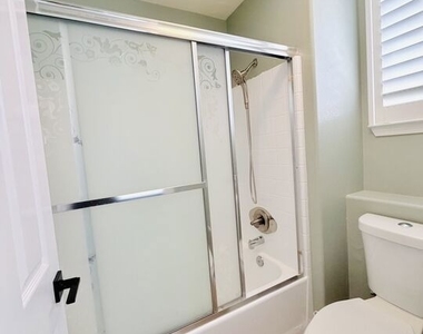 25506 Burns Place - Photo Thumbnail 12