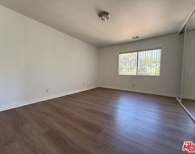 4306 Pennsylvania Avenue - Photo Thumbnail 4