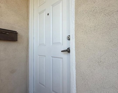 4306 Pennsylvania Avenue - Photo Thumbnail 12