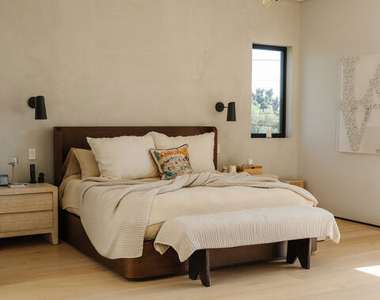819 N Ogden Drive - Photo Thumbnail 23
