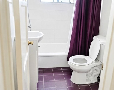 1351 S Cochran Avenue - Photo Thumbnail 8