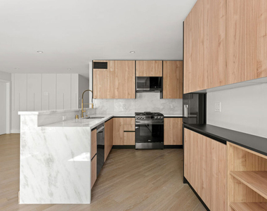 1450 S Crescent Heights Boulevard - Photo Thumbnail 4