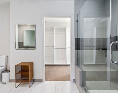 1216 Greenacre Avenue - Photo Thumbnail 23