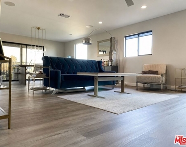 11615 Grande Vista Drive - Photo Thumbnail 4