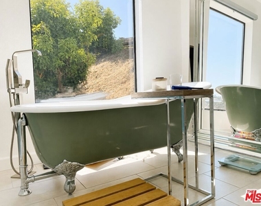 11615 Grande Vista Drive - Photo Thumbnail 15