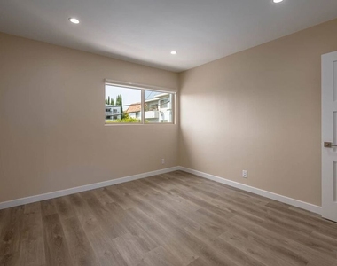 1553 S Saltair Avenue - Photo Thumbnail 6