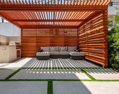 1553 S Saltair Avenue - Photo Thumbnail 7