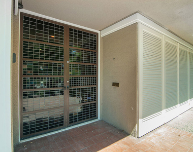 115 S June Street - Photo Thumbnail 8