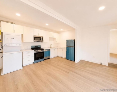 127 W 5th Ave - Photo Thumbnail 3