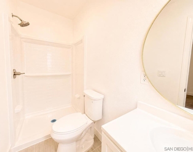 127 W 5th Ave - Photo Thumbnail 8