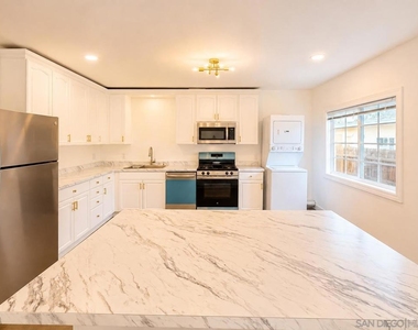 127 W 5th Ave - Photo Thumbnail 9