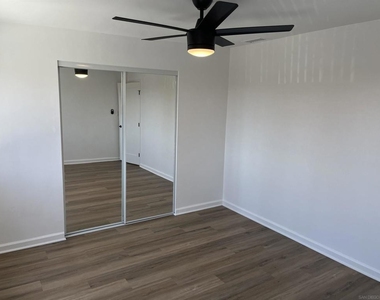 5375 Churchward St - Photo Thumbnail 5