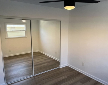 5375 Churchward St - Photo Thumbnail 7