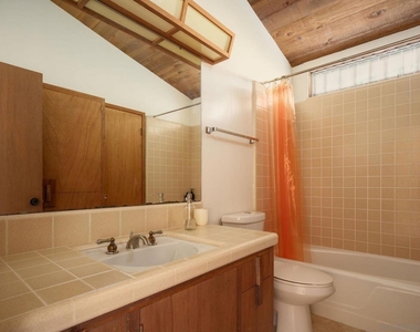 9450 Sunset Avenue - Photo Thumbnail 19