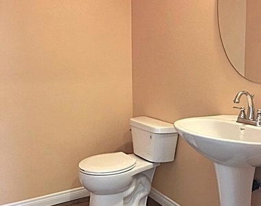 9301 Shirley Avenue - Photo Thumbnail 11