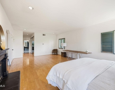 5536 Easterly Road - Photo Thumbnail 17