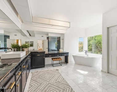 5536 Easterly Road - Photo Thumbnail 27