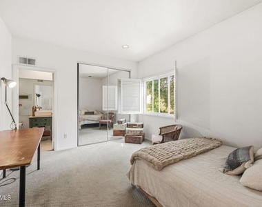 5536 Easterly Road - Photo Thumbnail 29