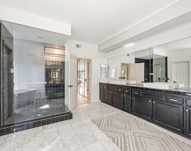 5536 Easterly Road - Photo Thumbnail 28
