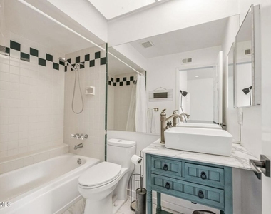 5536 Easterly Road - Photo Thumbnail 31