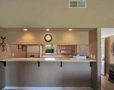 77062 Pauma Valley Way - Photo Thumbnail 5